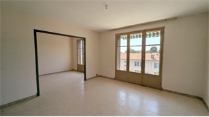 appartement à la location -   13100  AIX-EN-PROVENCE, surface 64 m2 location appartement - APR712554